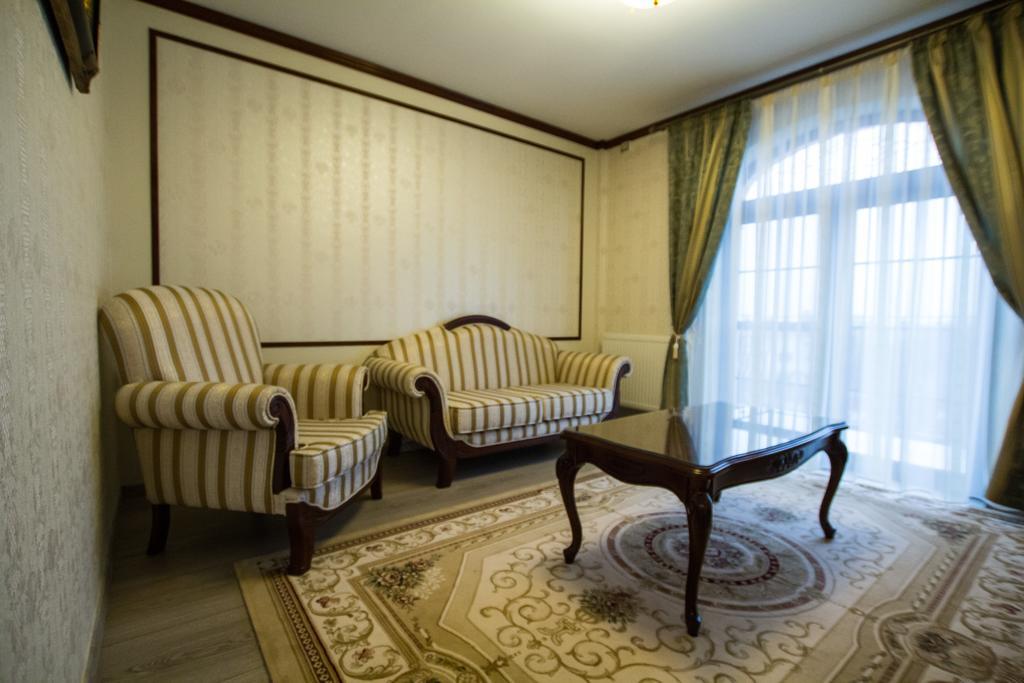 Casa-Le-Baron Διαμέρισμα Σάτου Μάρε Δωμάτιο φωτογραφία